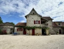 Vignette - Tourist - Farm with outbuildings