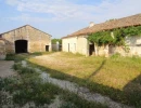 Vignette - Tourist - 15 mn Angoulême Gare, ancien Corps de Ferme à réhabiliter au sud le l'agglomération