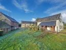 Vignette - Touristique - Ancien corps de ferme avec dépendances et prairie