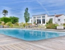 Vignette - Prestigious - ECHILLAIS (Charente Maritime), Propriété de 6 pièces de 278 m² avec piscine et garage - Terrain de 4 881,00 m²