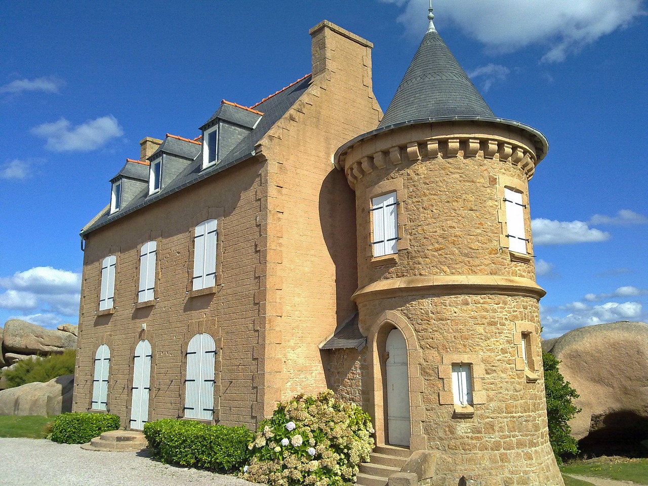 Belle maison en pierre