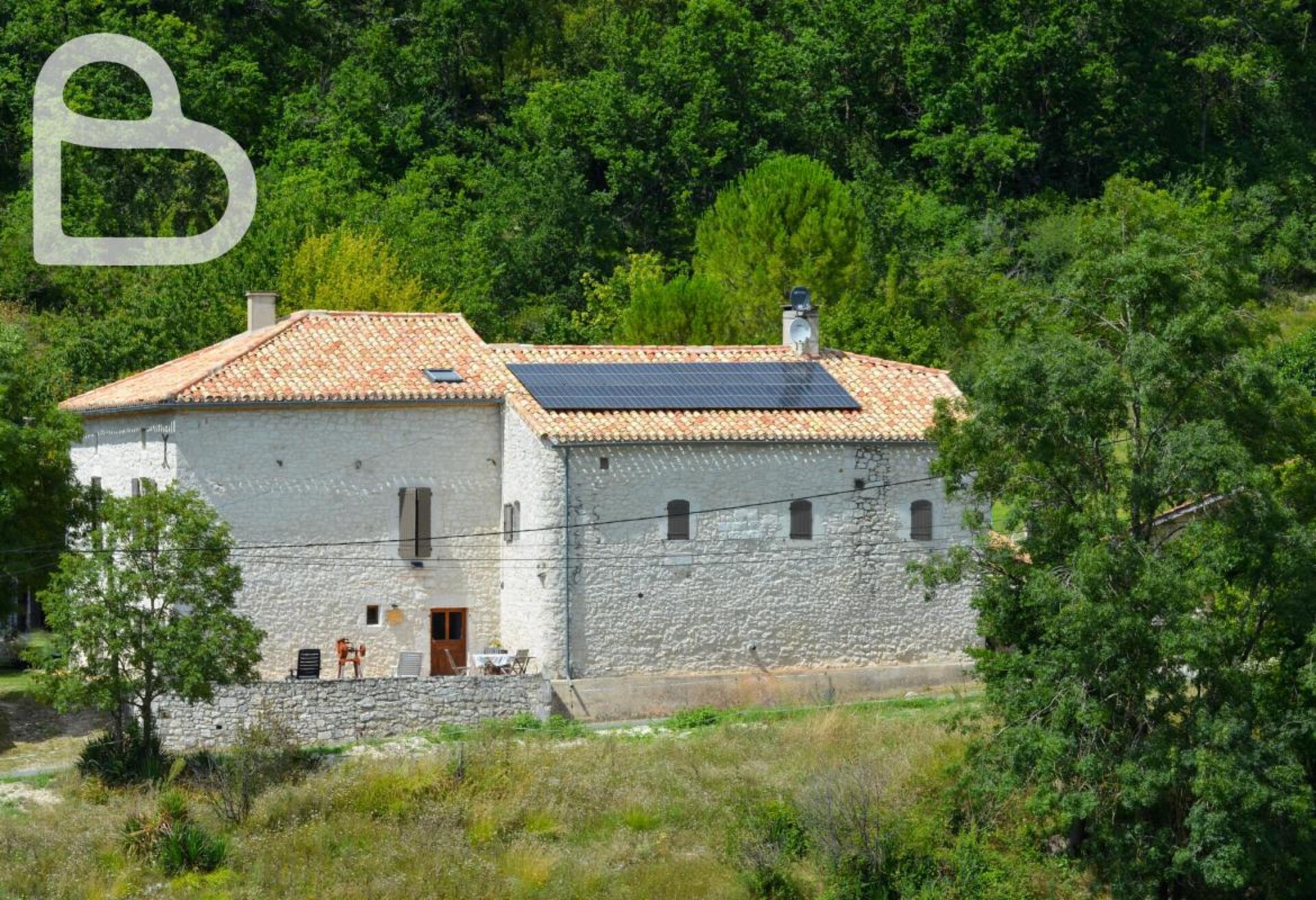 Photos 12 - Touristique - Maison de campagne en pierre avec deux gîtes, deux B&B, pisc