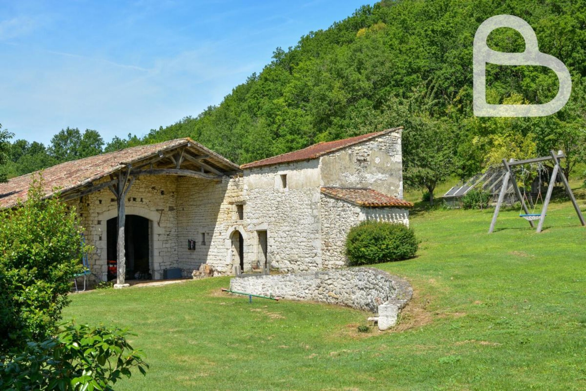 Photos 29 - Touristique - Maison de campagne en pierre avec deux gîtes, deux B&B, pisc