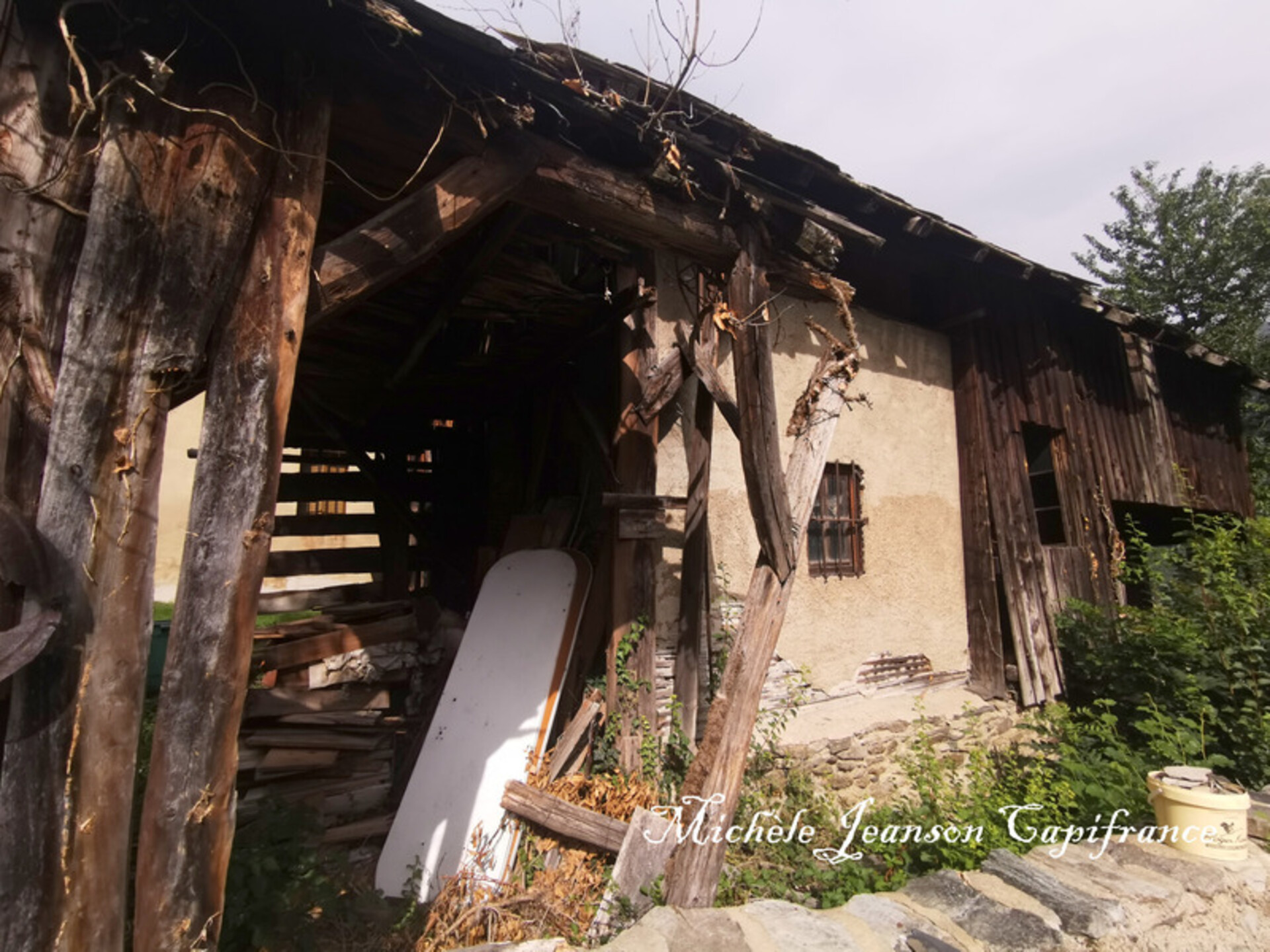 Photos 9 - Touristique - A vendre SAINT ALBAN DES HURTIERES Plusieurs proprietés