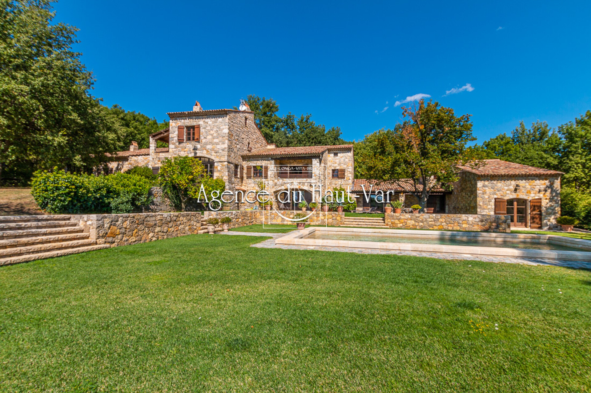 Photos 4 - Prestigious - Stone Bastide, 25 Hectares