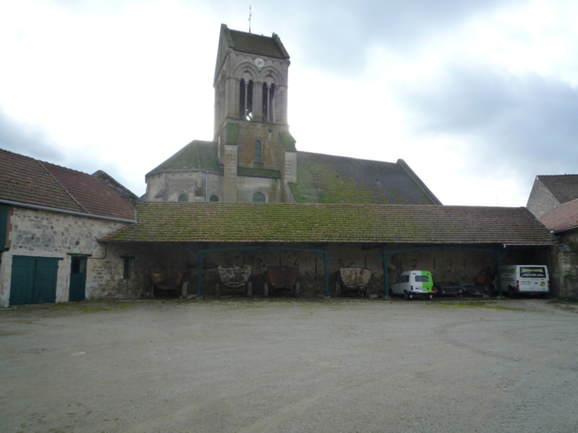 Photos 7 - Touristique - Dpt Aisne (02), CHATEAU THIERRY proche magnifique corps de ferme maison de 267 m2, bâtiments 2800 m2, terrain clos 13142 m2