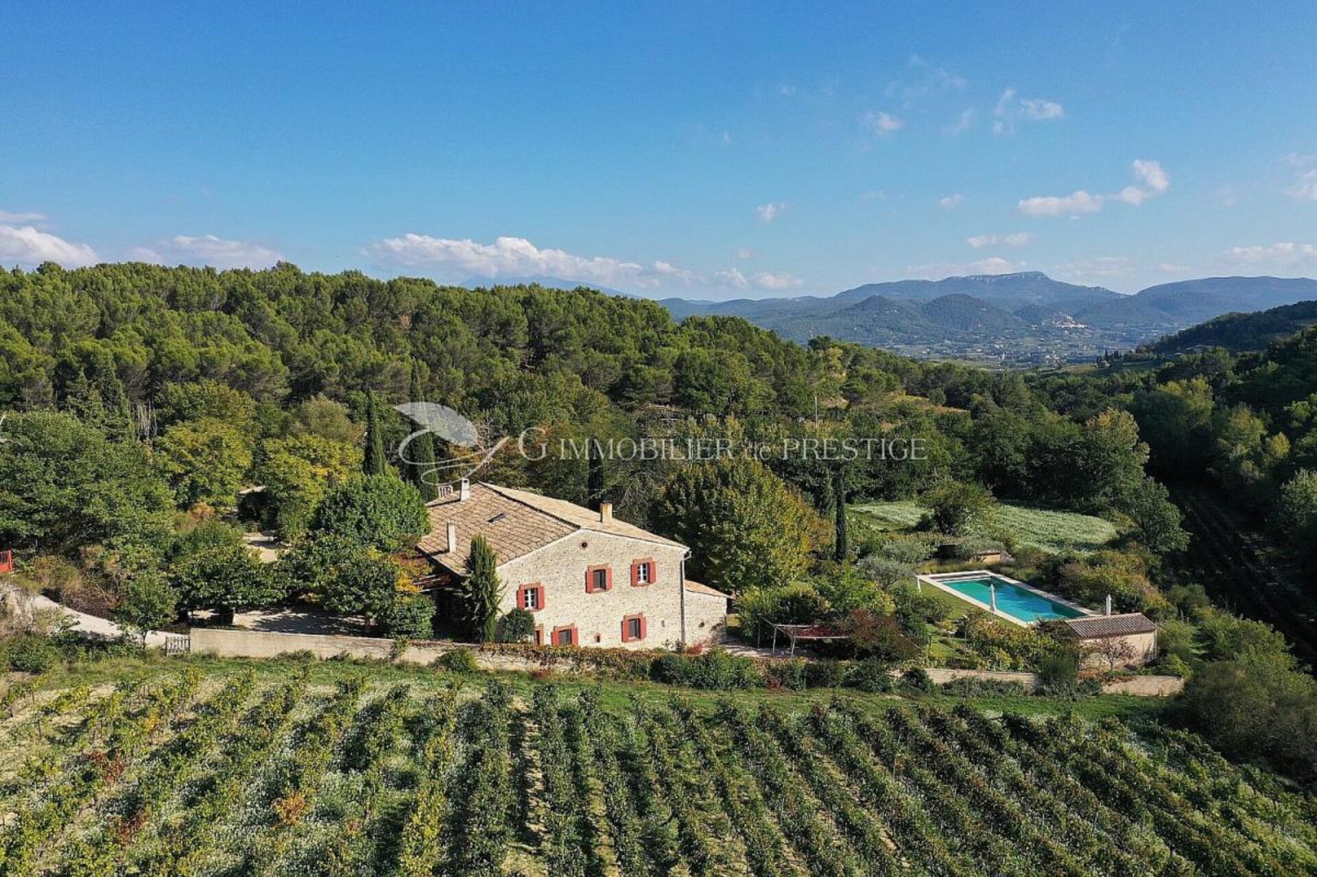 Photos 2 - Prestigious - A farmhouse with swimming pool in an exceptional environment