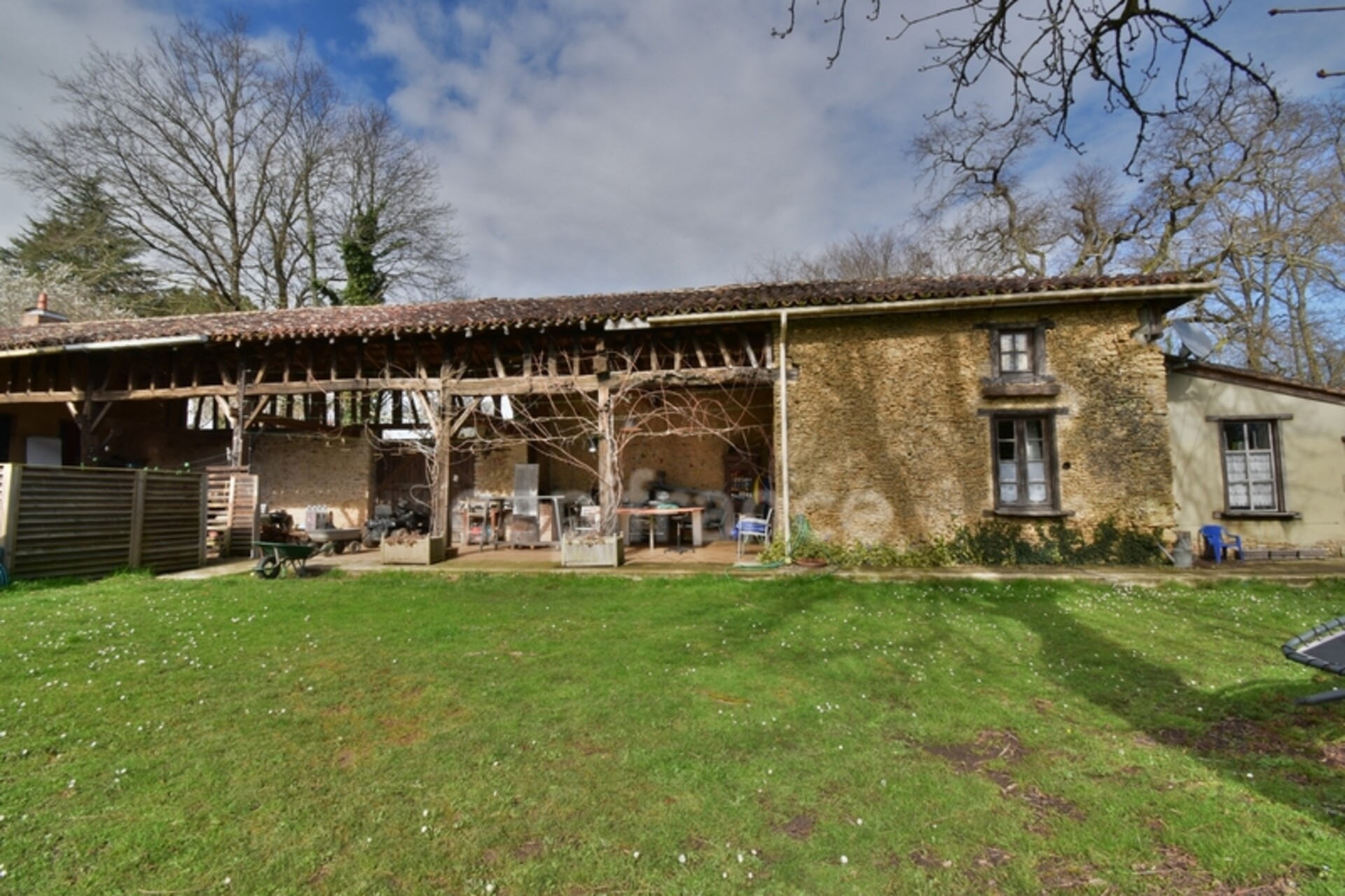 Photos 2 - Touristique - Dpt Gers (32), à vendre proche de NOGARO propriete 5 pièces de 200 m² - Terrain de 17498,00 m²