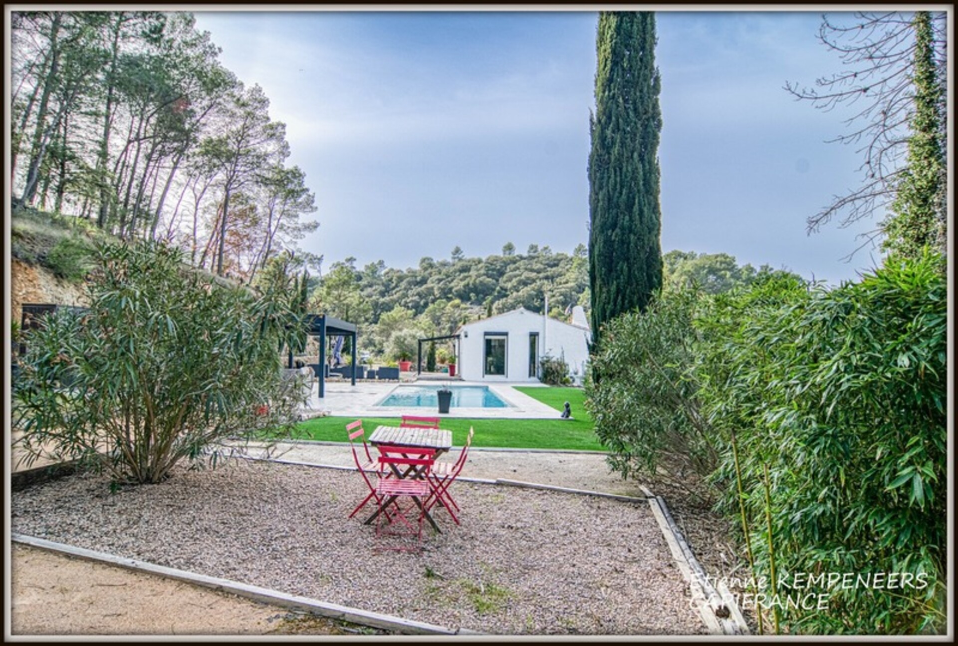 Photos 8 - Prestigious - VIDAUBAN property of 207 m2 with a villa, an independent T3 apartment and a swimming pool on wooded