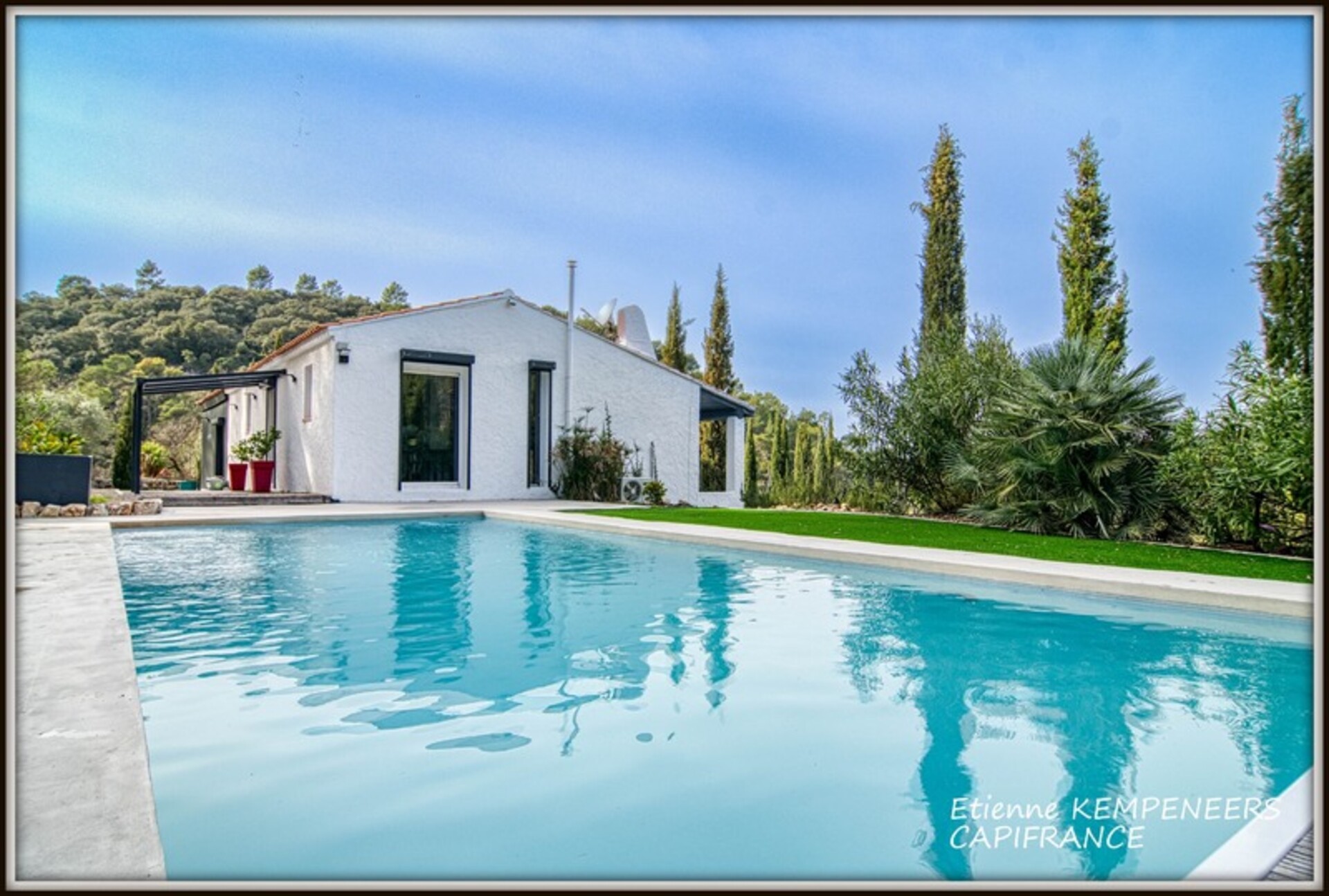 Photos 10 - Prestigious - VIDAUBAN property of 207 m2 with a villa, an independent T3 apartment and a swimming pool on wooded