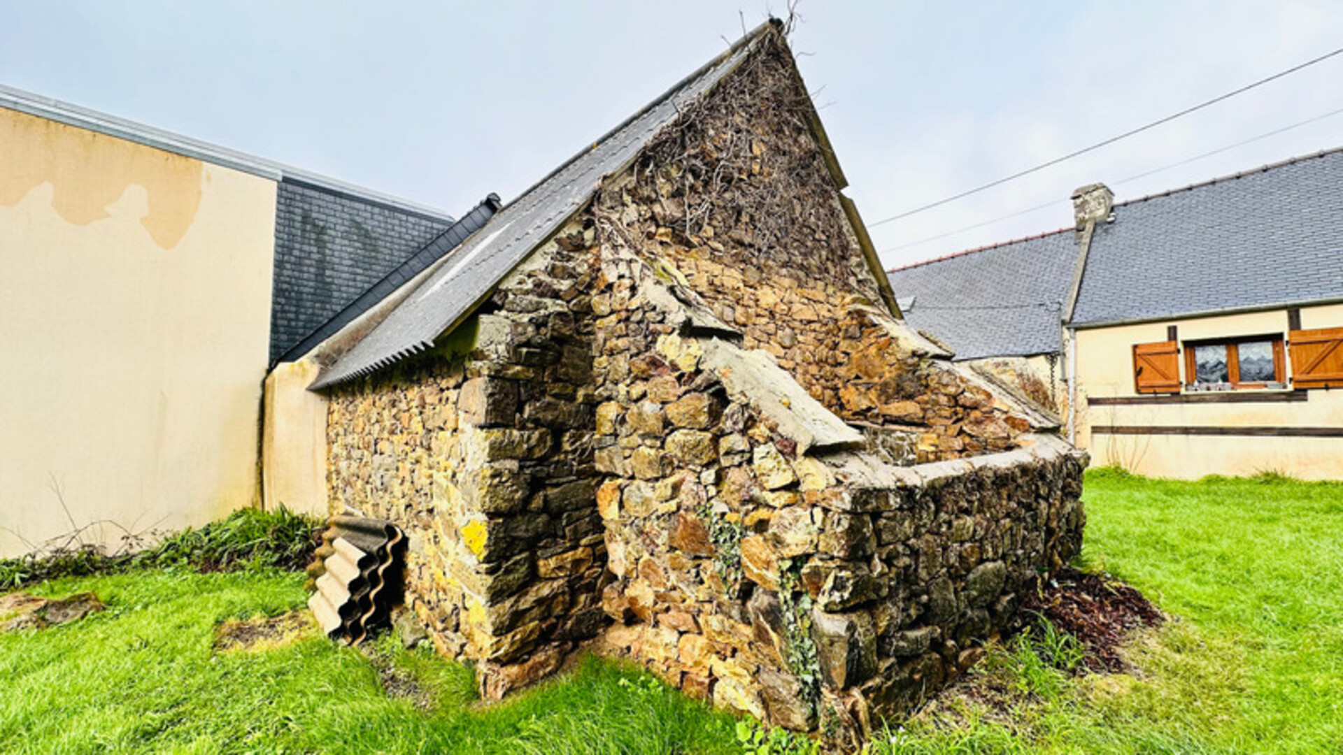 Photos 2 - Tourist - Dpt Finistère (29), à vendre CAMARET SUR MER maison P0