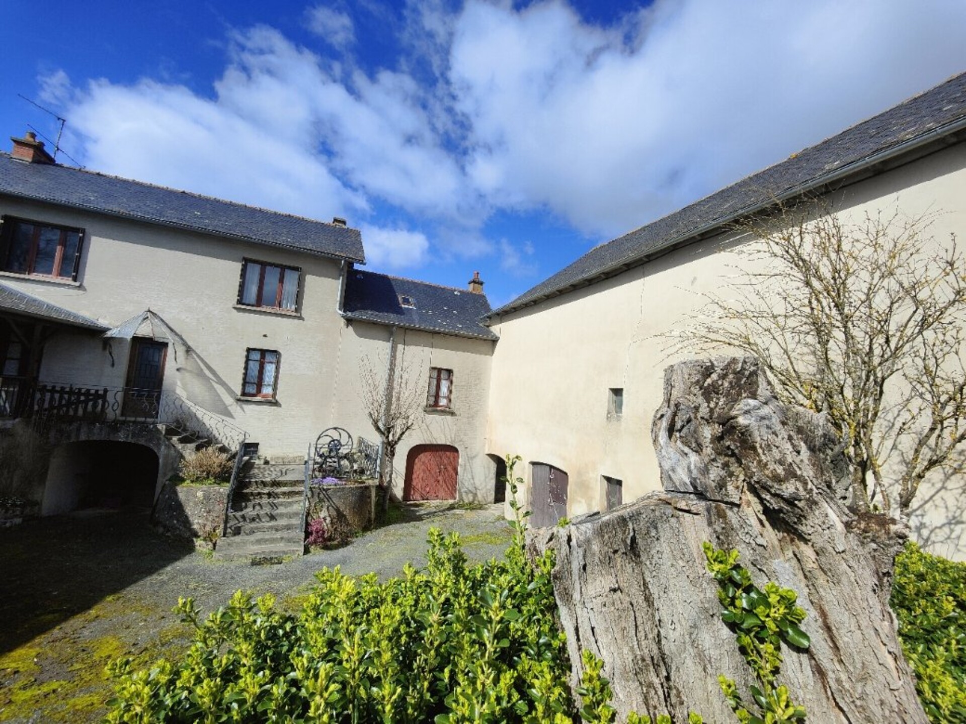 Photos 2 - Tourist - Farm with outbuildings