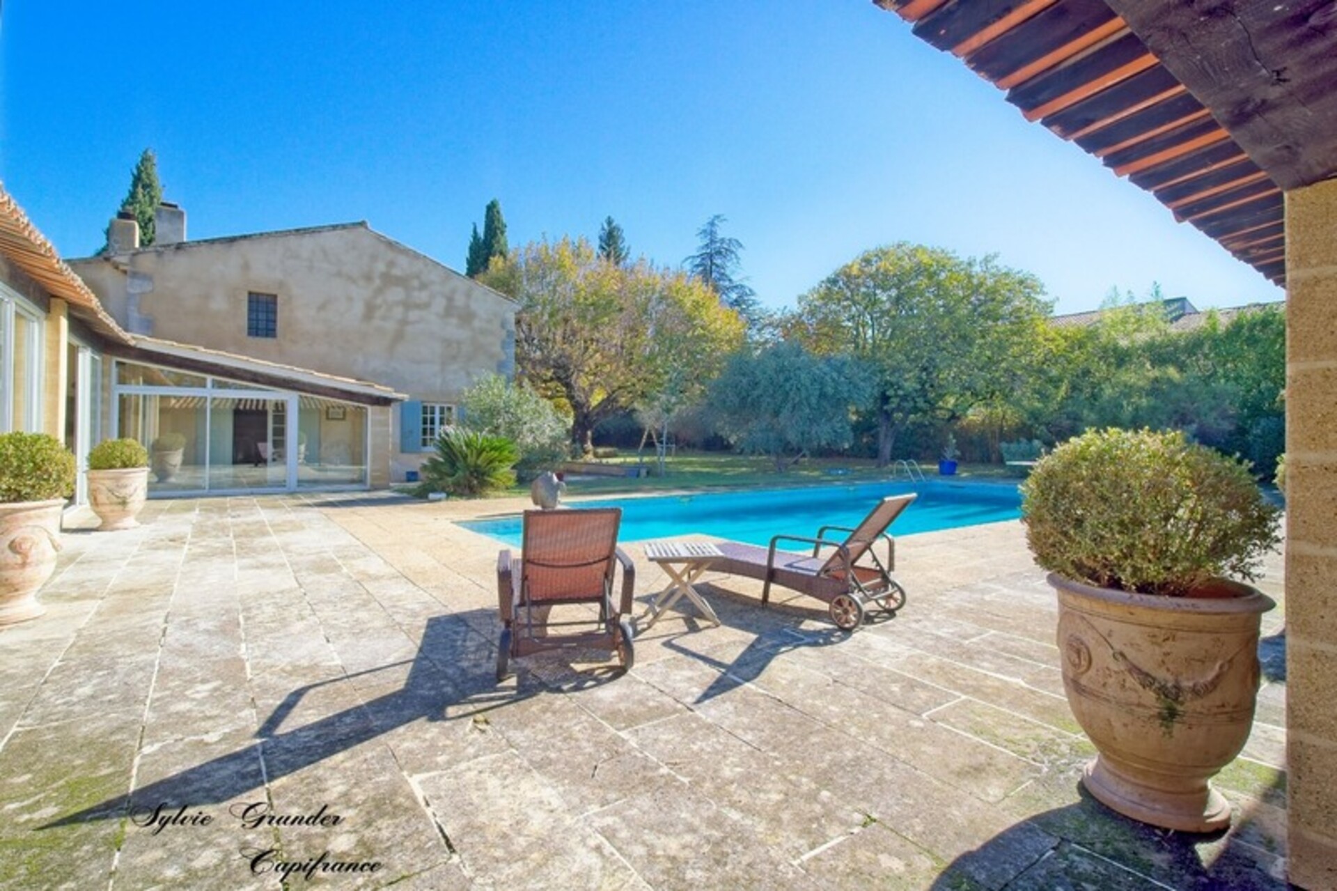 Photos 2 - Prestige - Dpt Bouches du Rhône (13), à vendre SALON DE PROVENCE propriete P17 de 485 m² - Terrain de 3521