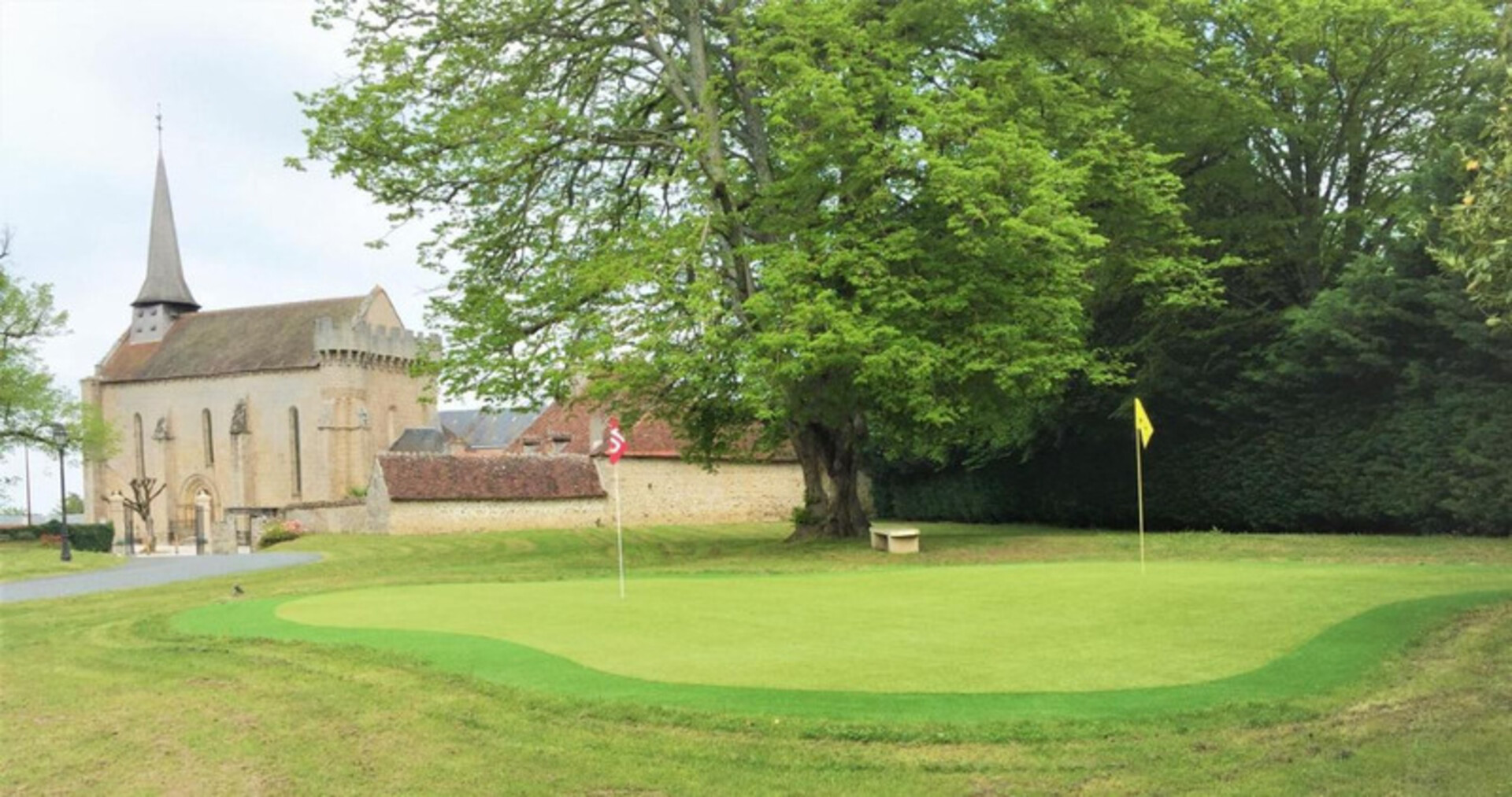 Photos 17 - Prestigious - Dpt Creuse (23), for sale BONNAT property of 35 rooms - Golf - Tennis - Swimming pool