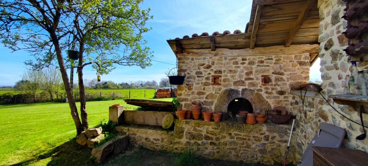 Photos 3 - Tourist - Farm with outbuildings