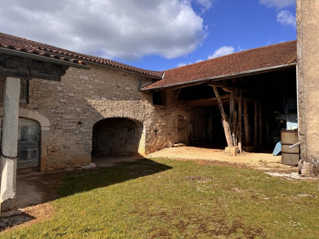 Photos 5 - Tourist - Farm with outbuildings