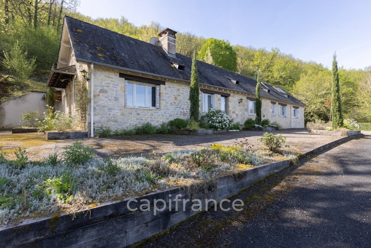 Photos 13 - Prestigious - Dpt Corrèze (19), for sale near CHASTEAUX property P6