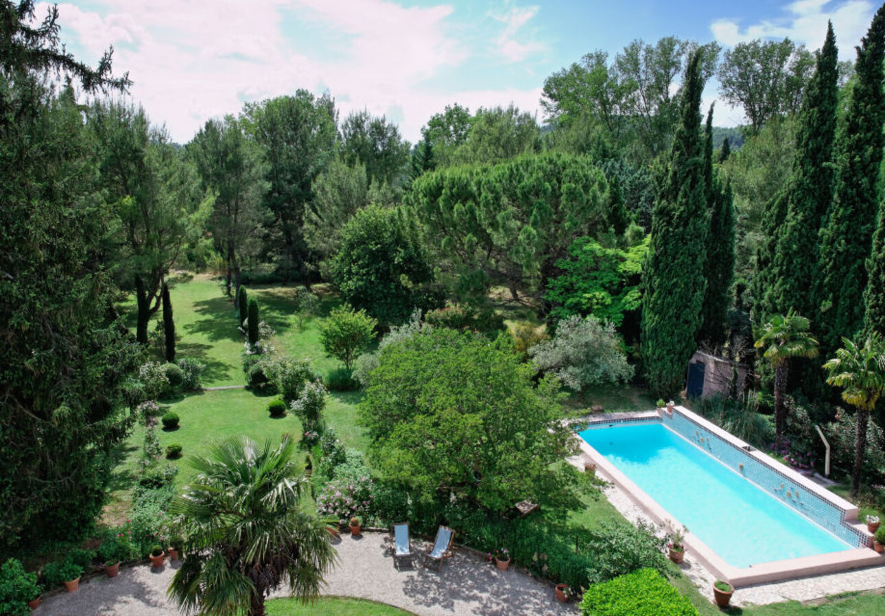 Photos 8 - Prestigious - Authentic mansion south of Cavaillon