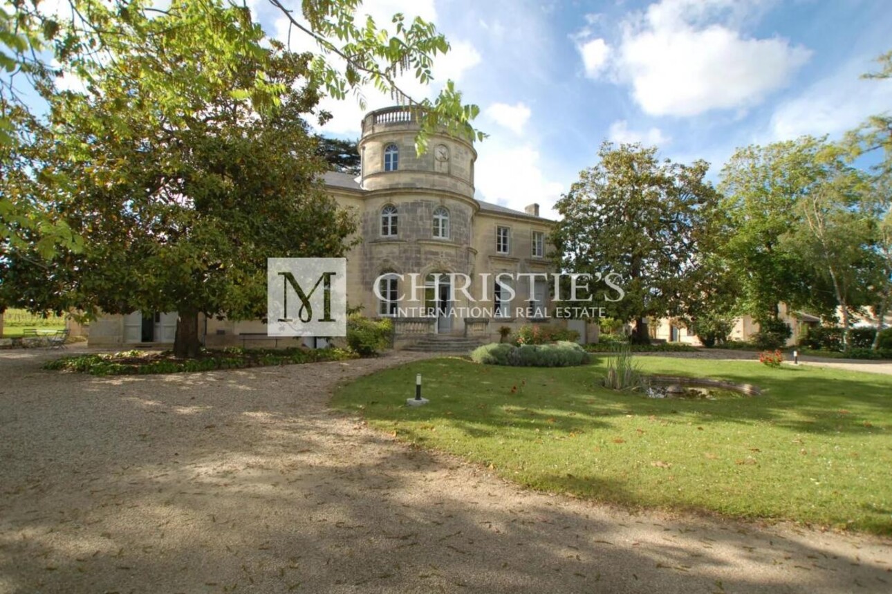 Photos 2 - Prestigious - For sale character vineyard estate of 28 ha in one block