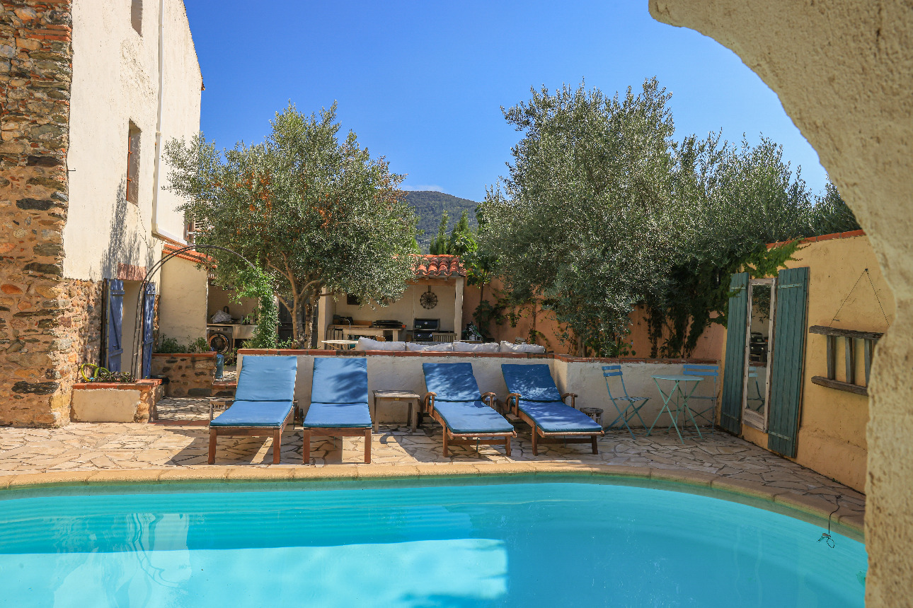 Photos 2 - Prestigious - BEAUTIFUL FARMHOUSE (ANCIENT MONASTERY) IDEAL FOR B&B OR LARGE FAMILY HOME