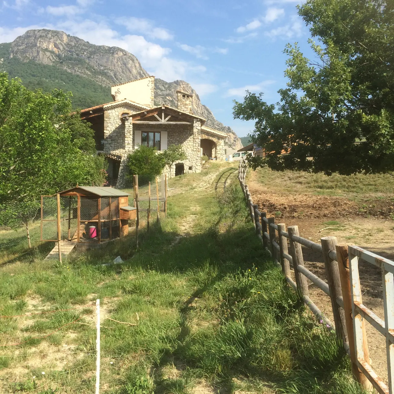 Photos 15 - Agricultural - In Haute Provence, a farm inn and leisure