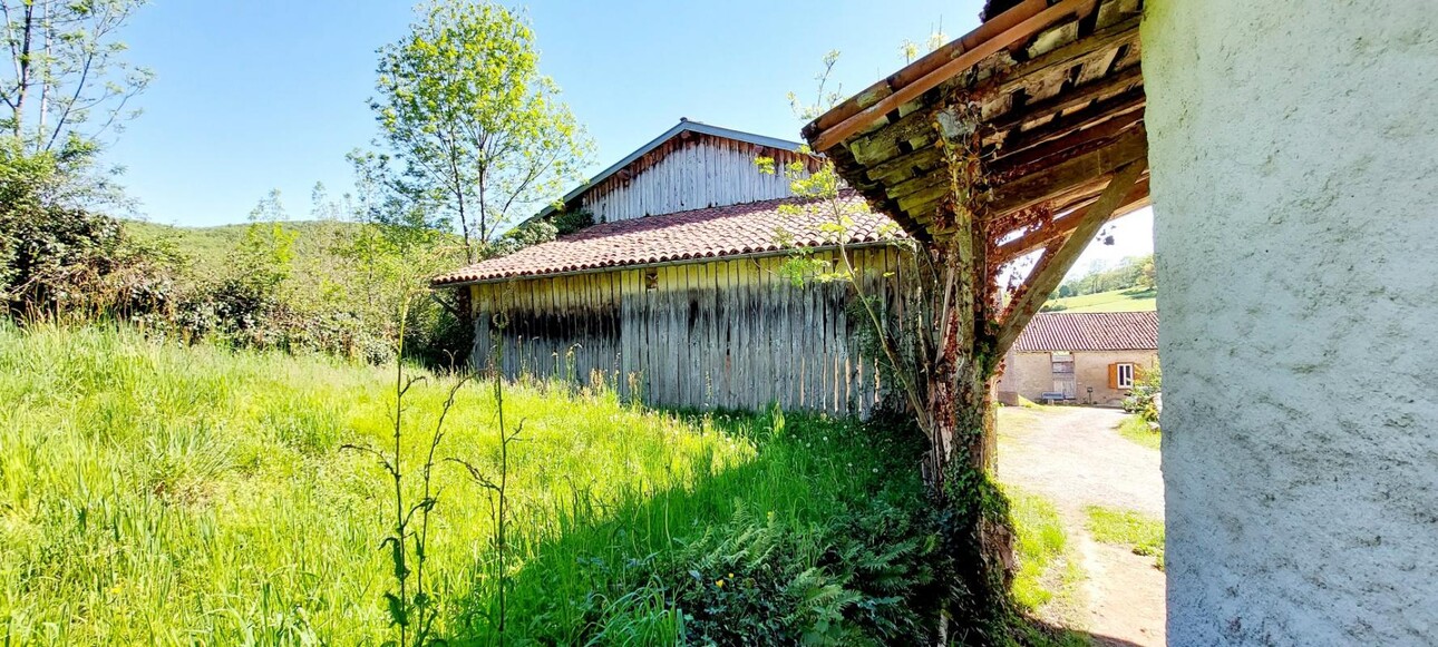 Photos 16 - Tourist - Farm with outbuildings