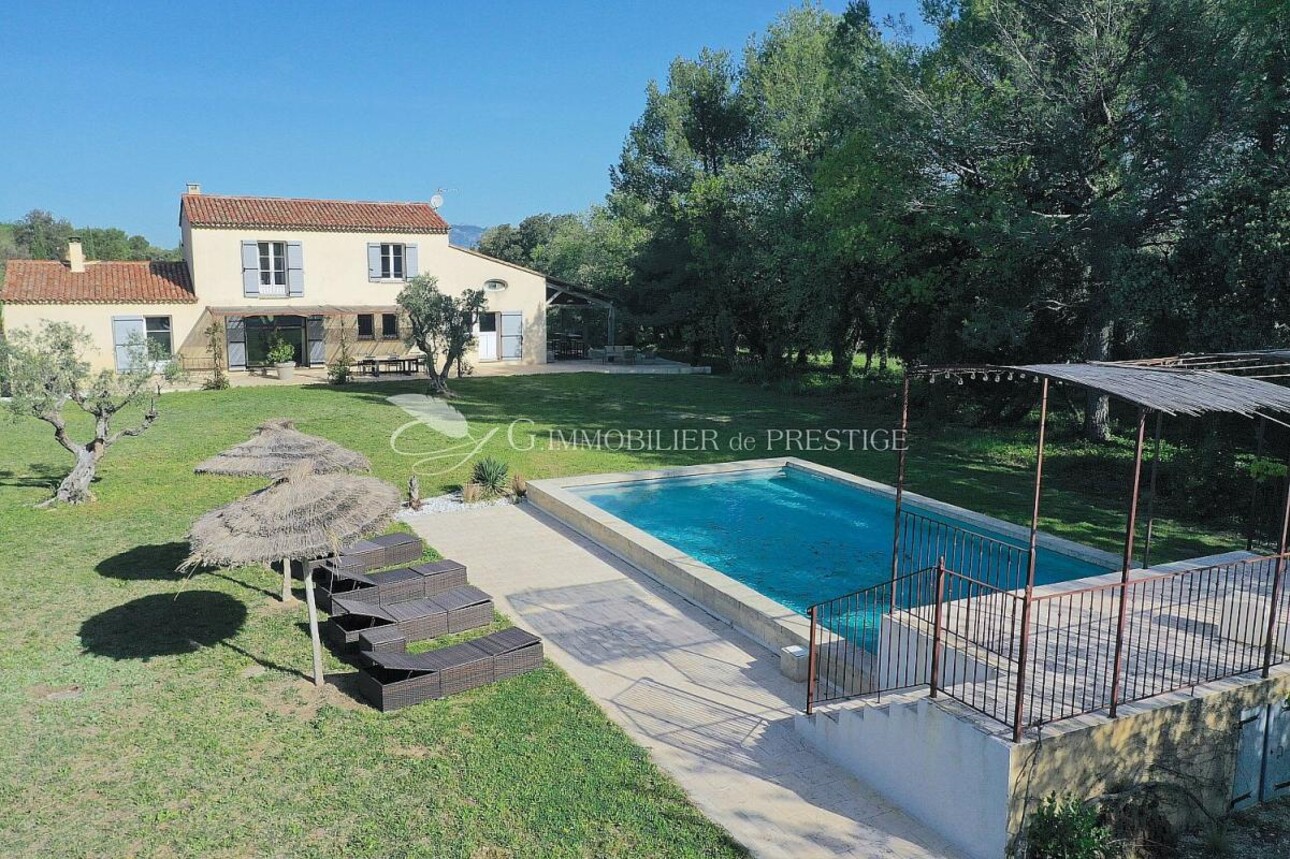 Photos 3 - Tourist - A Mazan, une bastide avec gîte et piscine