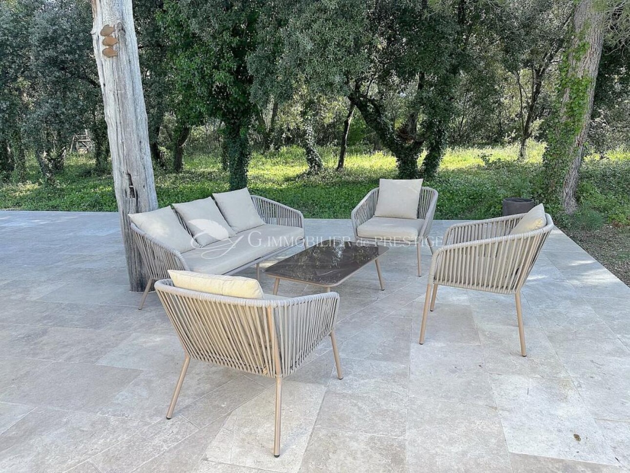 Photos 8 - Tourist - A Mazan, une bastide avec gîte et piscine