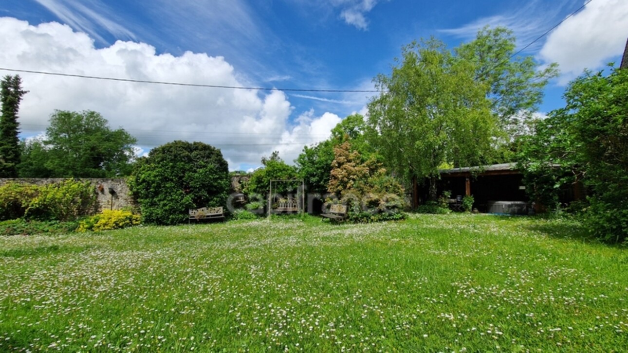 Photos 3 - Prestige - Dpt Essonne (91), à vendre proche de Méréville propriété 8 pièces avec maisonnette, jardin clos, cave et garage