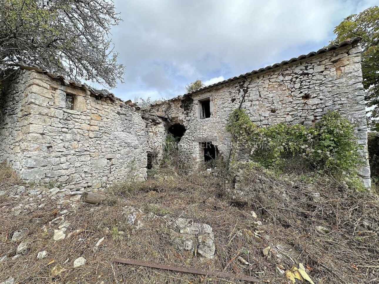 Photos 1 - Tourist - In Monieux, A farmhouse to restore