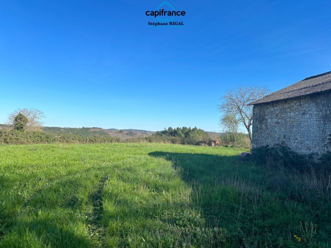 Photos 9 - Touristique - Dpt Lot (46), à vendre FRAYSSINET LE GELAT grange en pierre de 84m2 Terrain de 10000 m2