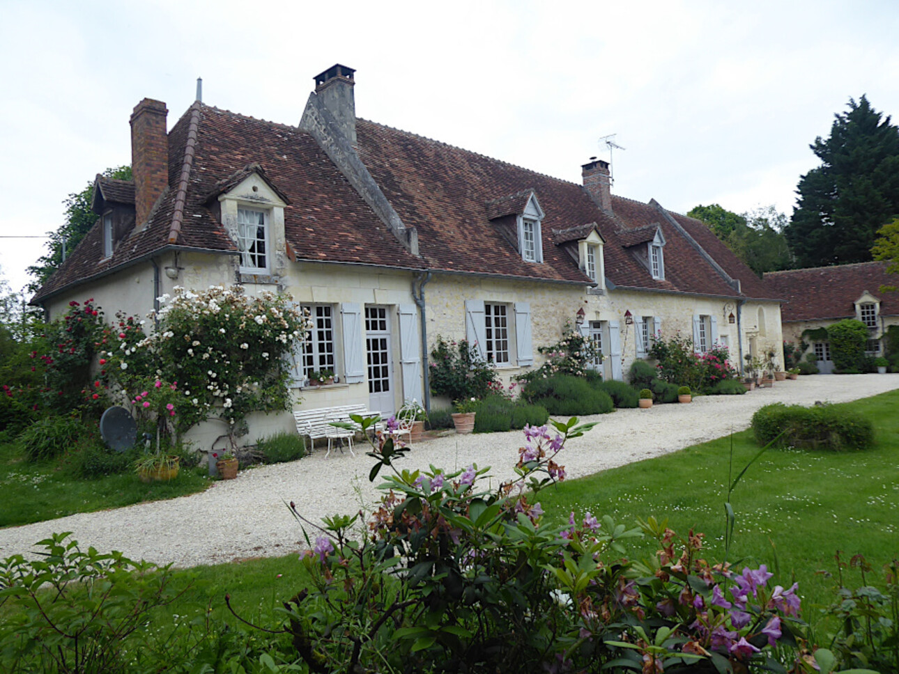 Photos 3 - Prestige - Manoir XVo avec dépendances et piscine sur 9ha 94a 99ca