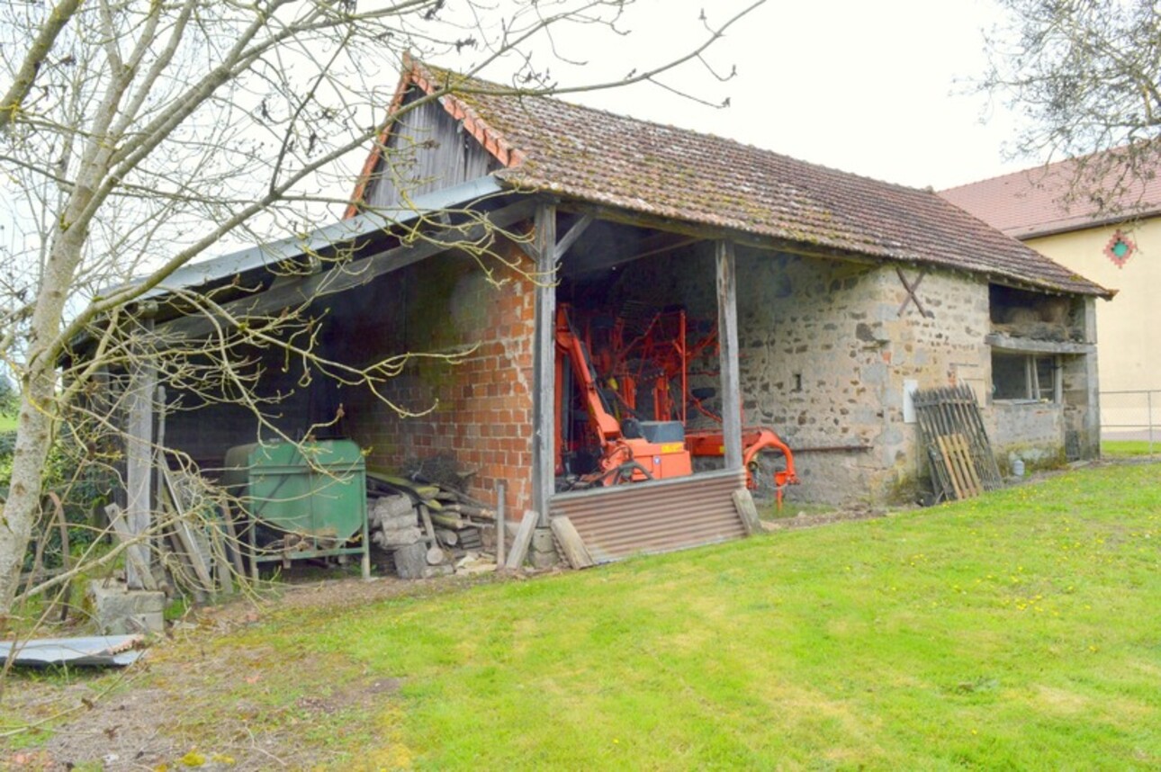 Photos 3 - Touristique - Dpt Saône et Loire (71), à vendre proche de LE ROUSSET-MARIZY hangar 5p