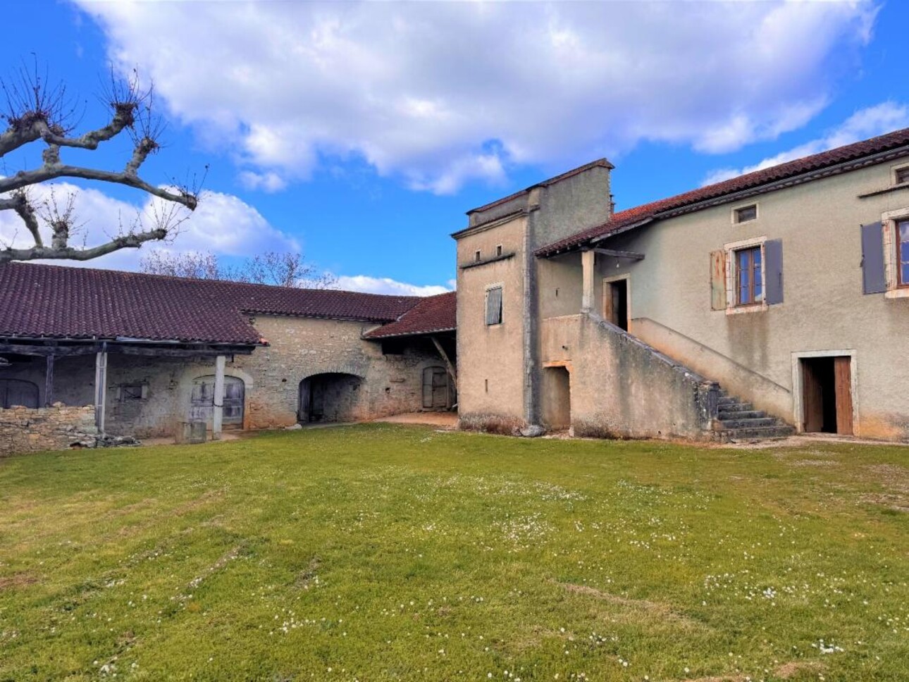 Photos 3 - Tourist - Farm with outbuildings