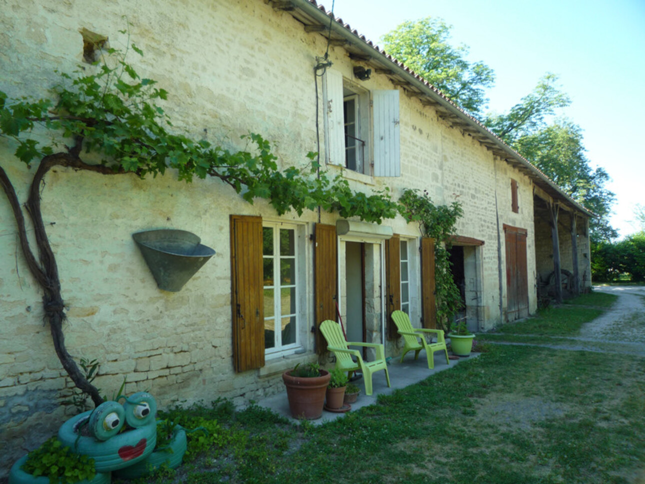 Photos 5 - Prestigious - Dpt Charente (16), à vendre COGNAC propriété de 30hectares, chateaux 450m², maison 170m², ferme 190m², dépendances 600m²