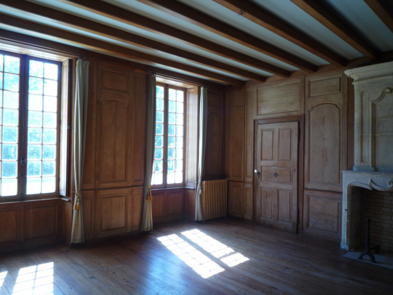 Photos 25 - Prestige - Dpt Charente (16), à vendre COGNAC propriété de 30hectares, chateaux 450m², maison 170m², ferme 190m², dépendances 600m²