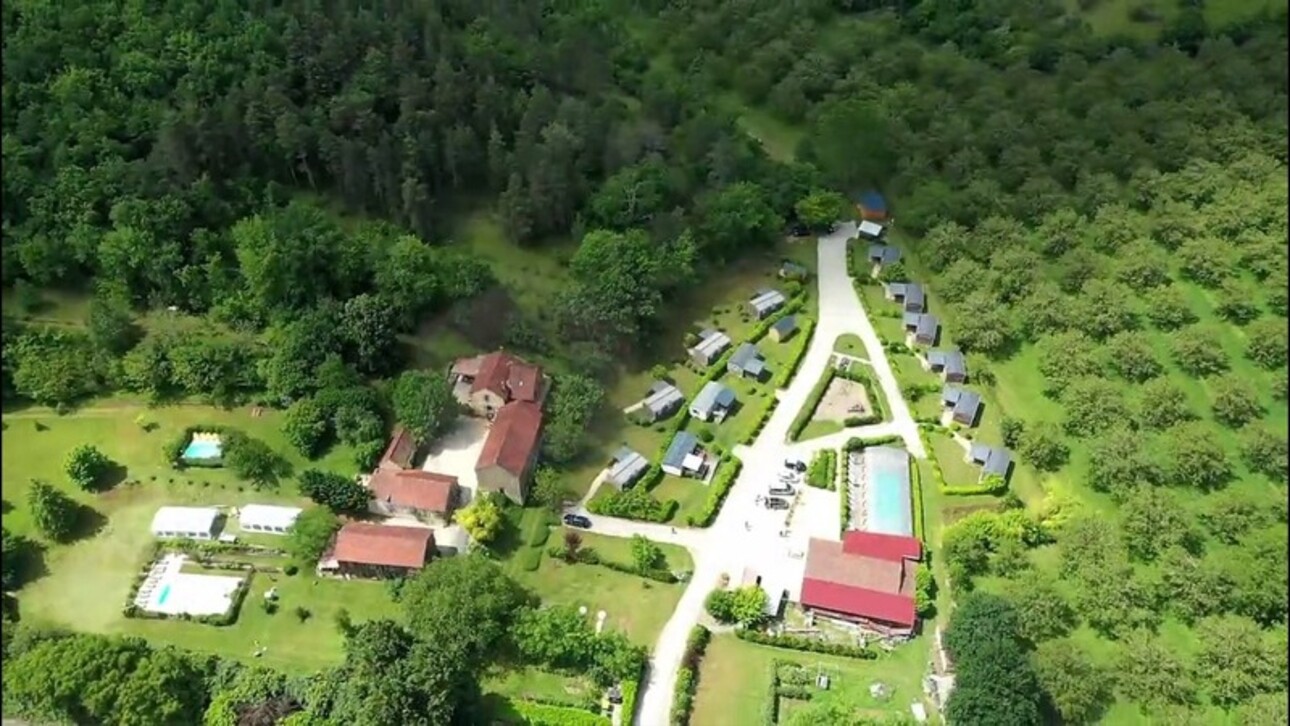 Photos 2 - Tourist - Family campsite with gites and residential house