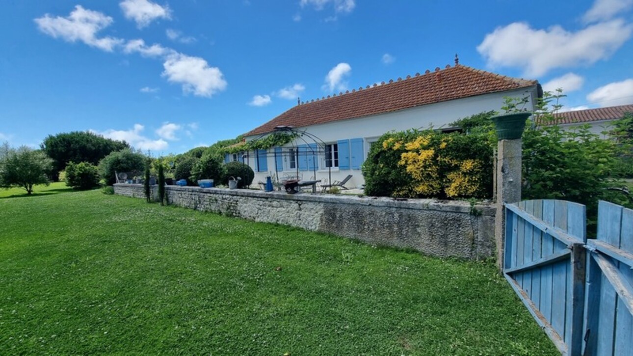 Photos 7 - Prestigious - Charente Maritime (17), For Sale ST-PIERRE D'OLERON charming property 13 rooms of 275 m² - Land 9,82