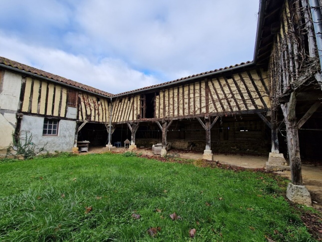 Photos 18 - Touristique - Dpt Gers (32), à vendre CAZAUBON propriete P8 de 264 m² - Terrain de 6,25 Ha