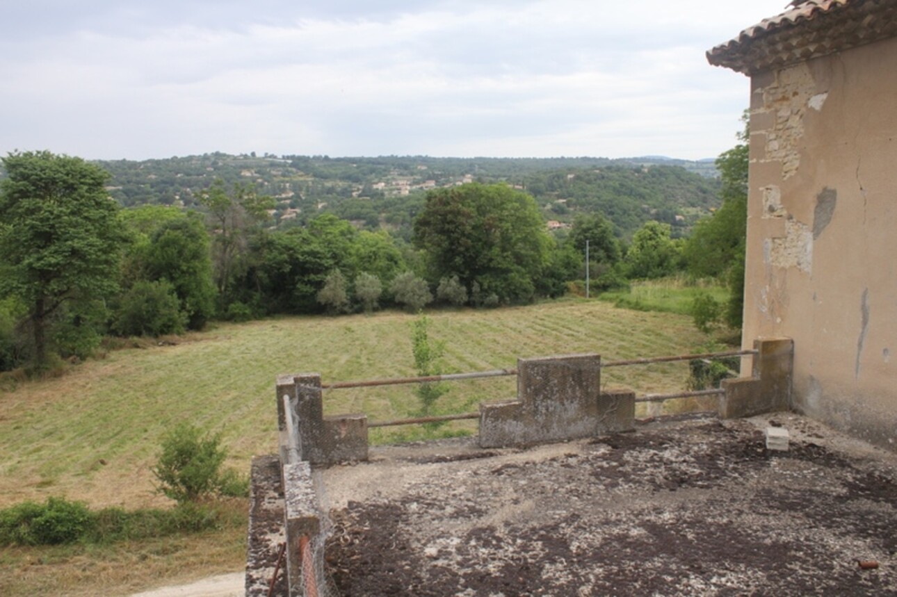 Photos 3 - Prestigious - Dpt Vaucluse (84), for sale SAIGNON Historic Castle to Renovate