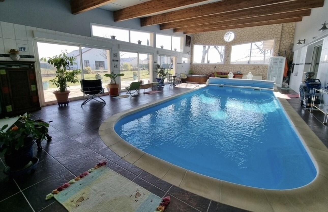 Photos 5 - Prestige - Dpt Vosges (88), à vendre axe VITTEL NEUFCHATEAU NANCY - VILLA avec PISCINE / 1,4 hectare de TERRAIN