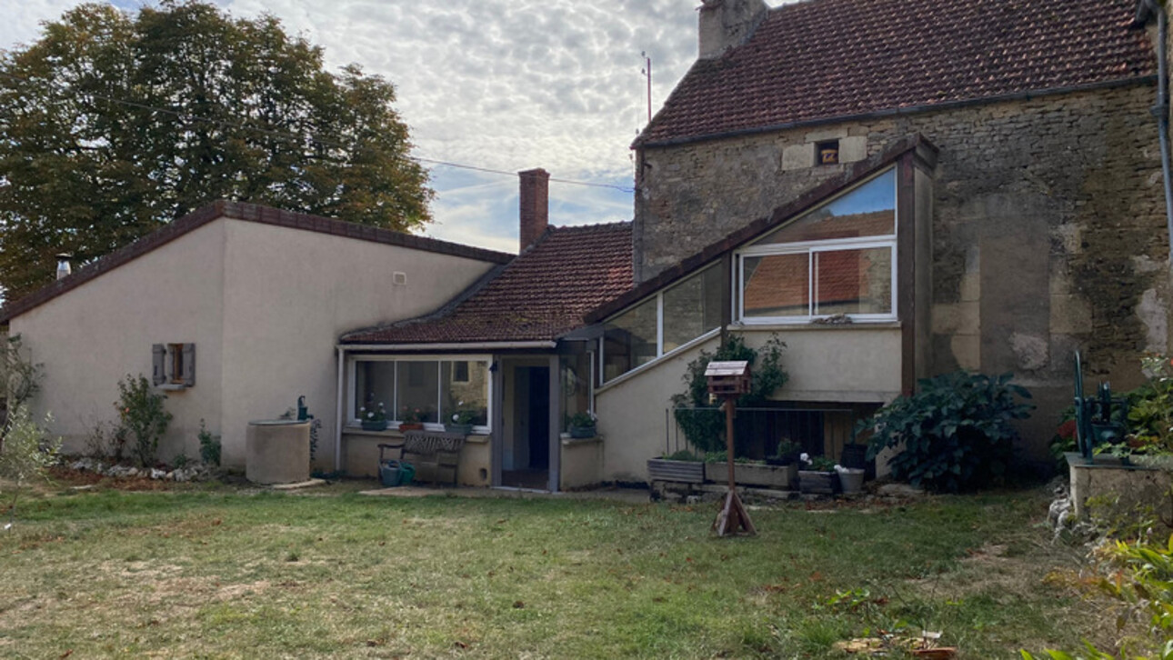 Photos 11 - Touristique - Dpt Côte d'Or (21), à vendre FAIN LES MOUTIERS, Ancien corps de Ferme - 4 chambres - 3 granges - Jardin