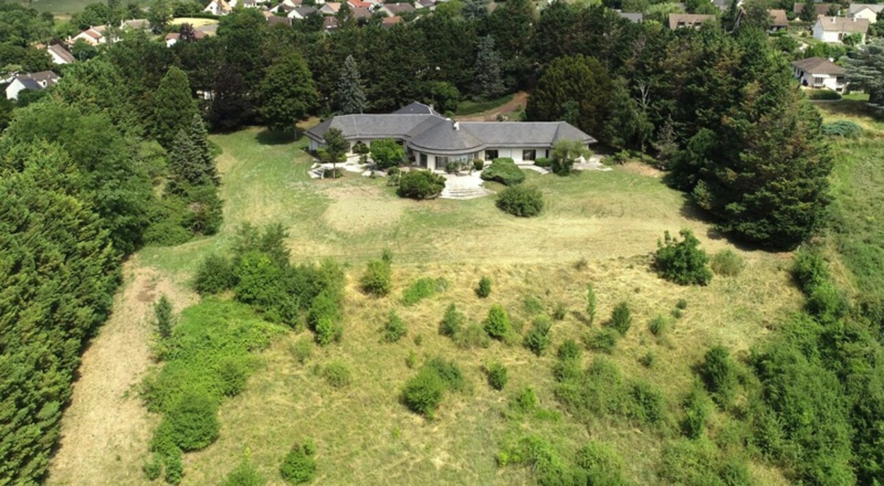 Photos 1 - Prestige - Belle propriété à rénover à Nevers -420 m² de plain-pied- Terrain de 1.7 ha