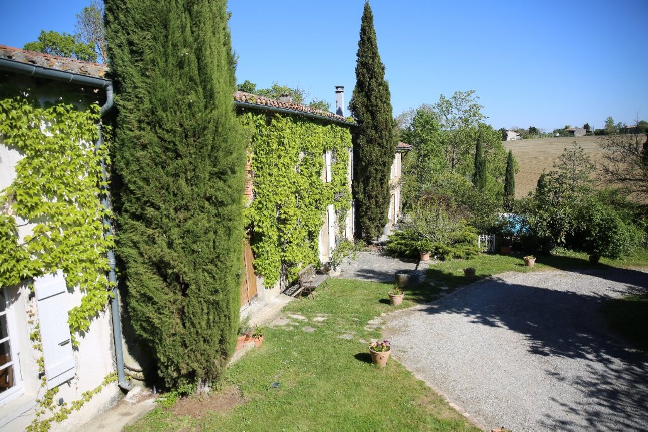 Photos 14 - Tourist - Farm with outbuildings