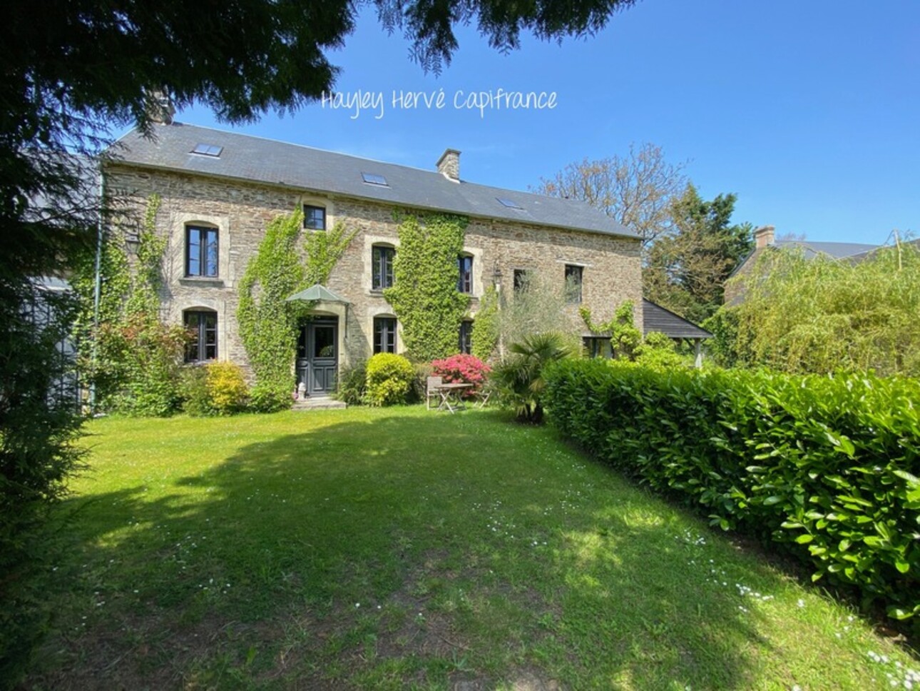 Photos 1 - Touristique - Dpt Calvados (14), à vendre au sud de BAYEUX propriéte P10 plus gite plus hectares