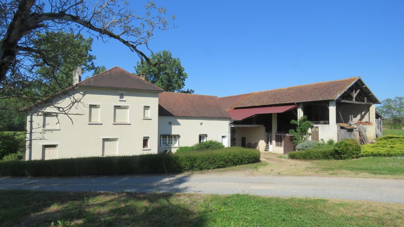 Photos 10 - Agricole - Propriété agricole (libre) (19ha 70a) avec dépendances,2 pui