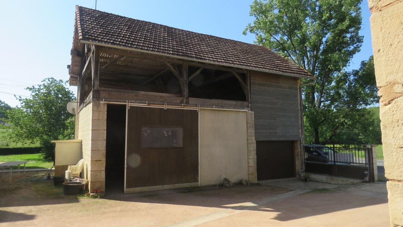 Photos 12 - Agricole - Propriété agricole (libre) (19ha 70a) avec dépendances,2 pui