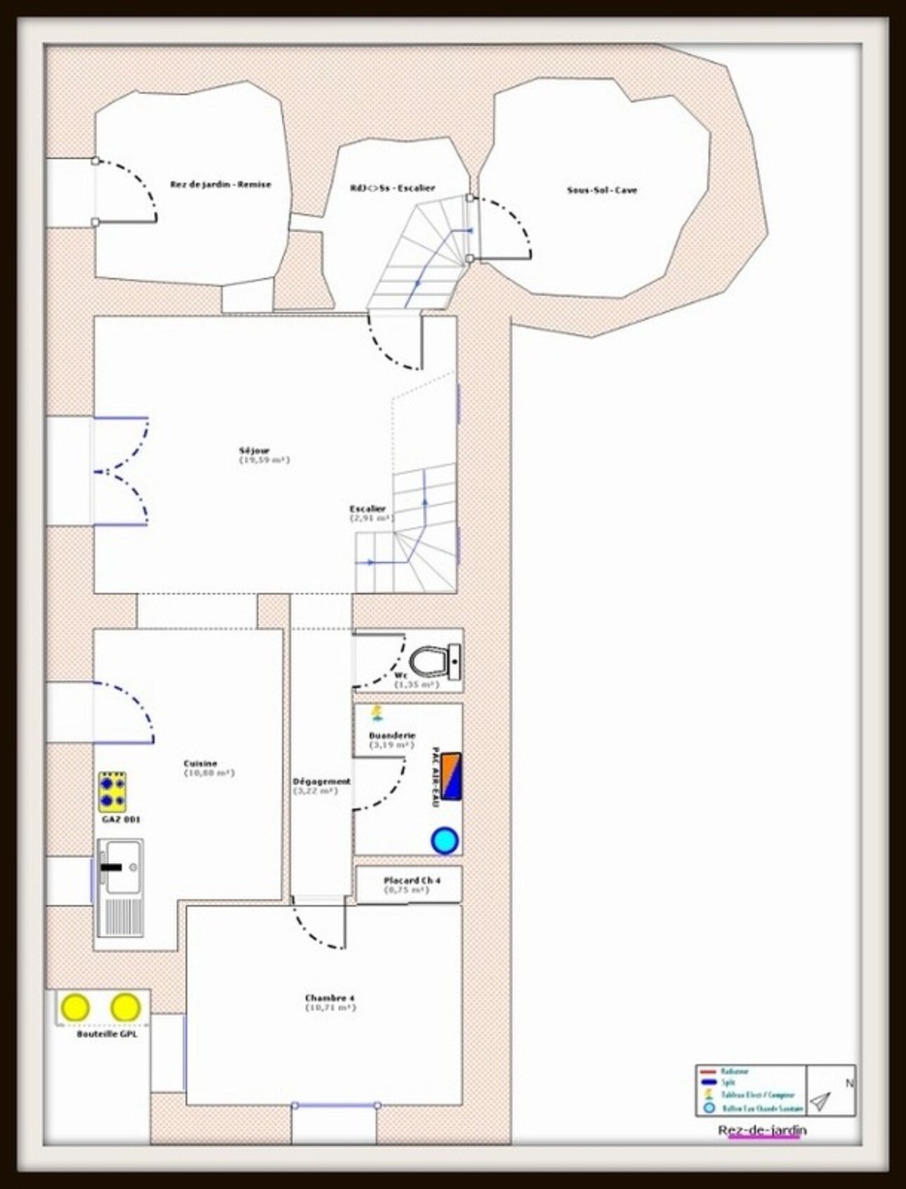 Photos 17 - Prestige - LORGUES Propriété avec 2 maisons indépendantes et 8 chambres sur un terrain arboré de 15.000 m2 avec piscine