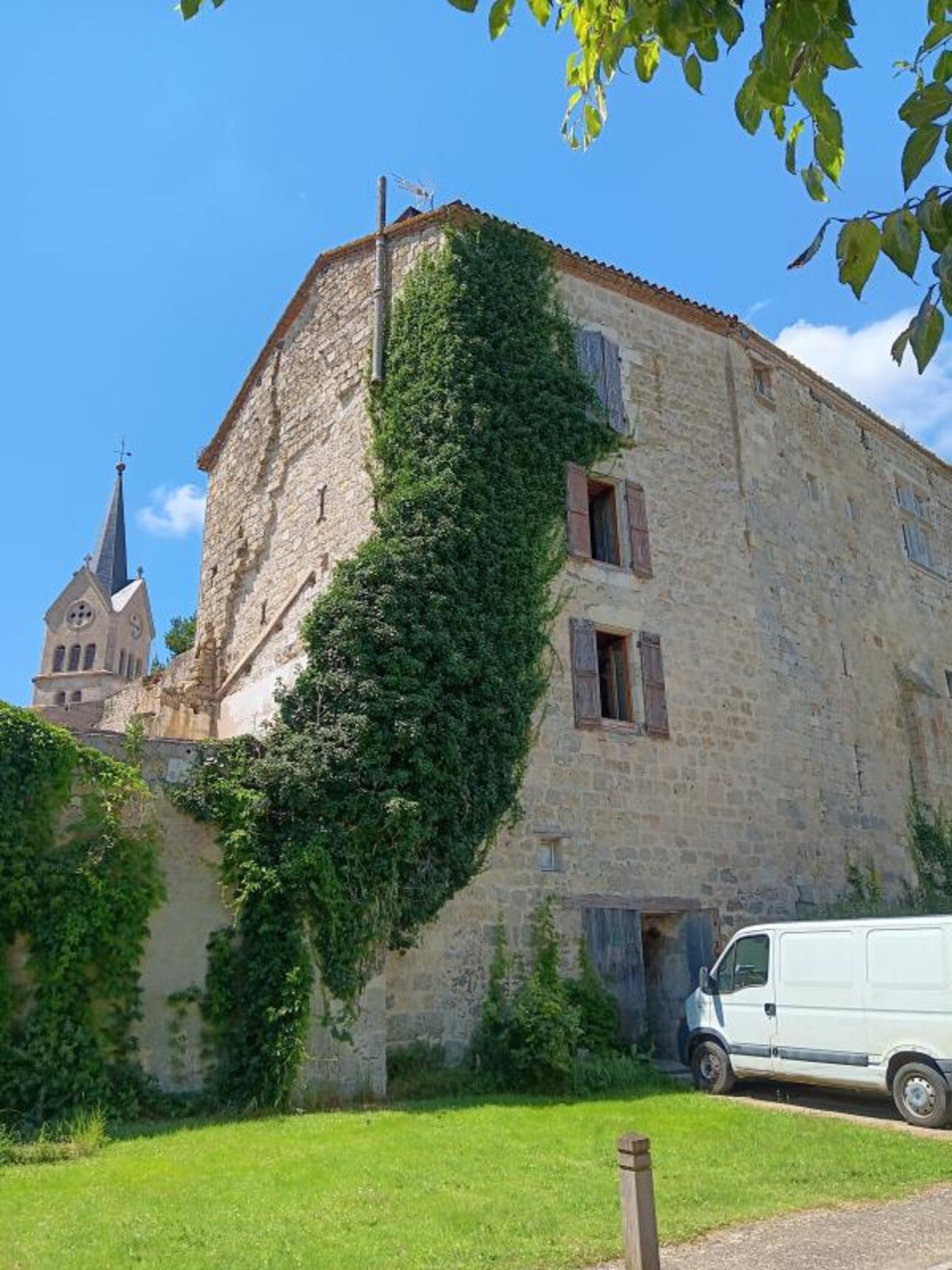 Photos 1 - Prestigious - Maison médiévale en coeur de bourg avec jardin