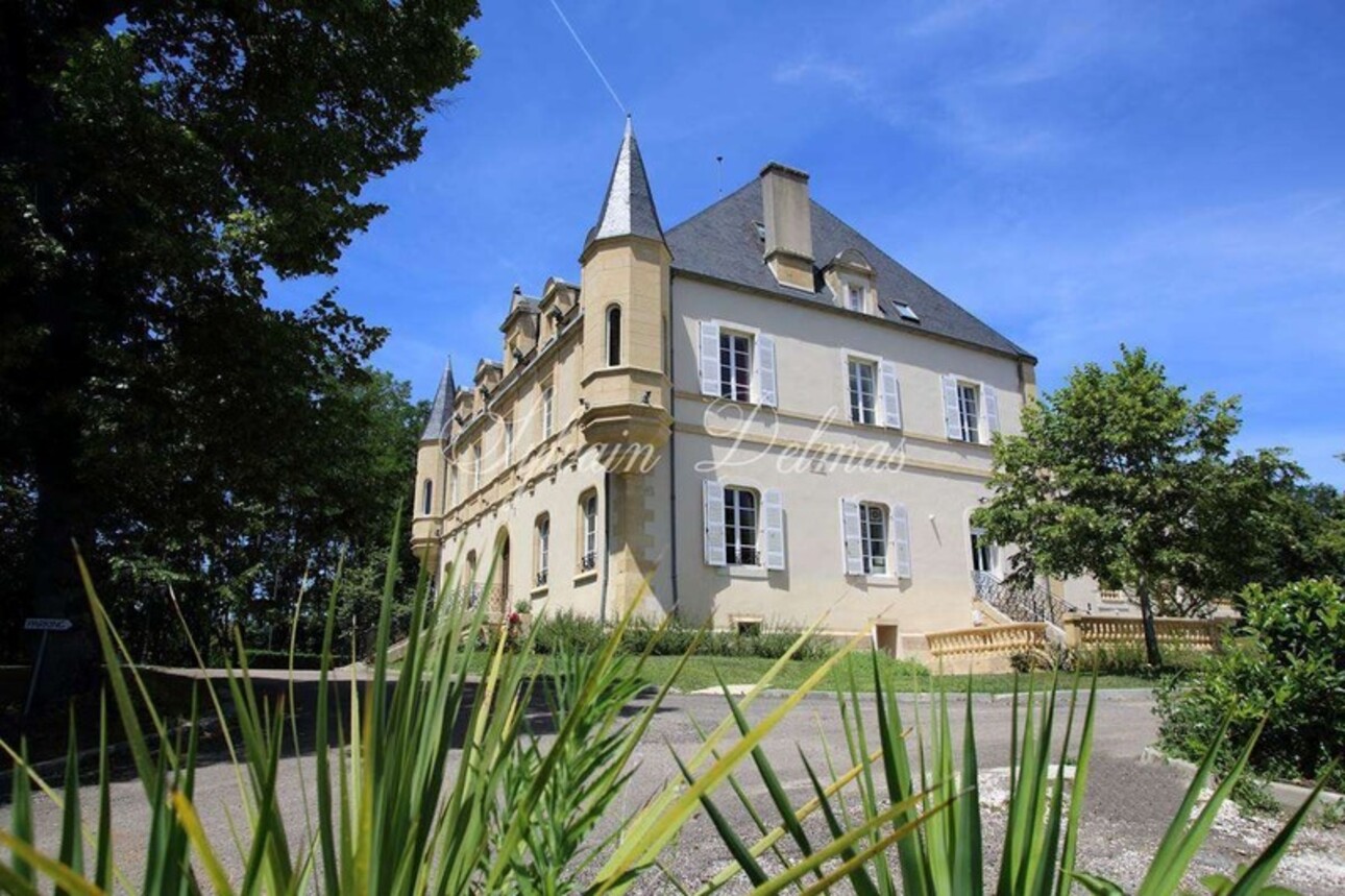 Photos 8 - Prestigious - Château XIX° 42 chambres proche d'un site touristique mondialement connu